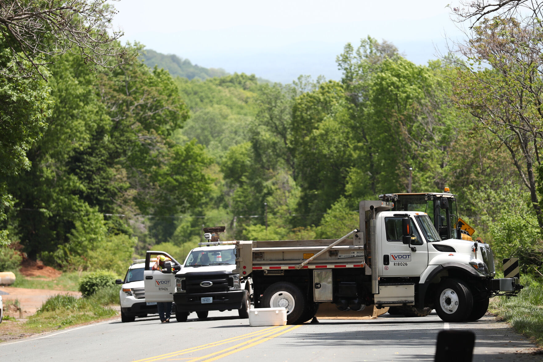 050421-cdp-news-rockslide091.JPG